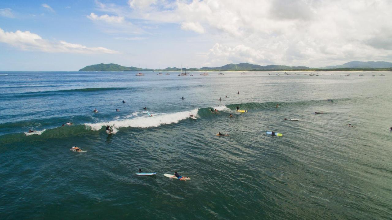 Capitan Suizo Beachfront Boutique Hotel Tamarindo Exterior photo