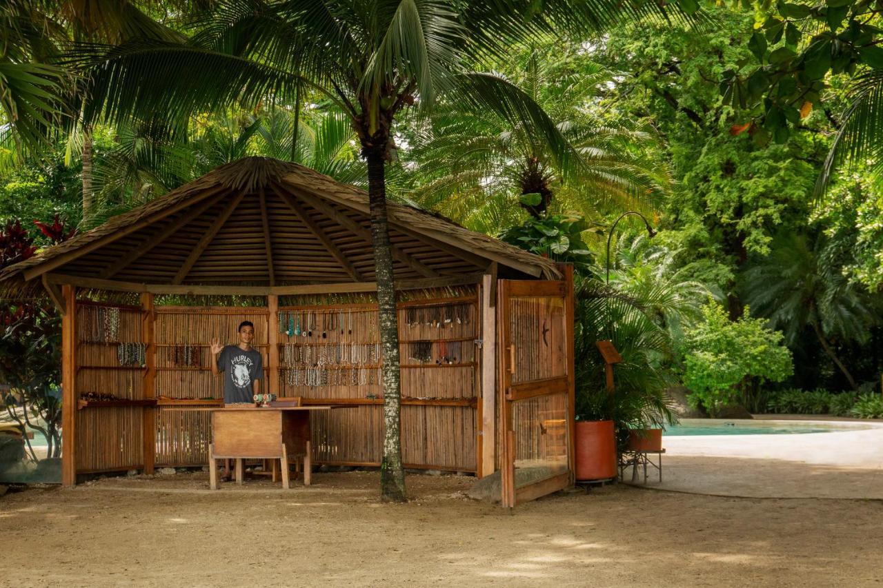 Capitan Suizo Beachfront Boutique Hotel Tamarindo Exterior photo