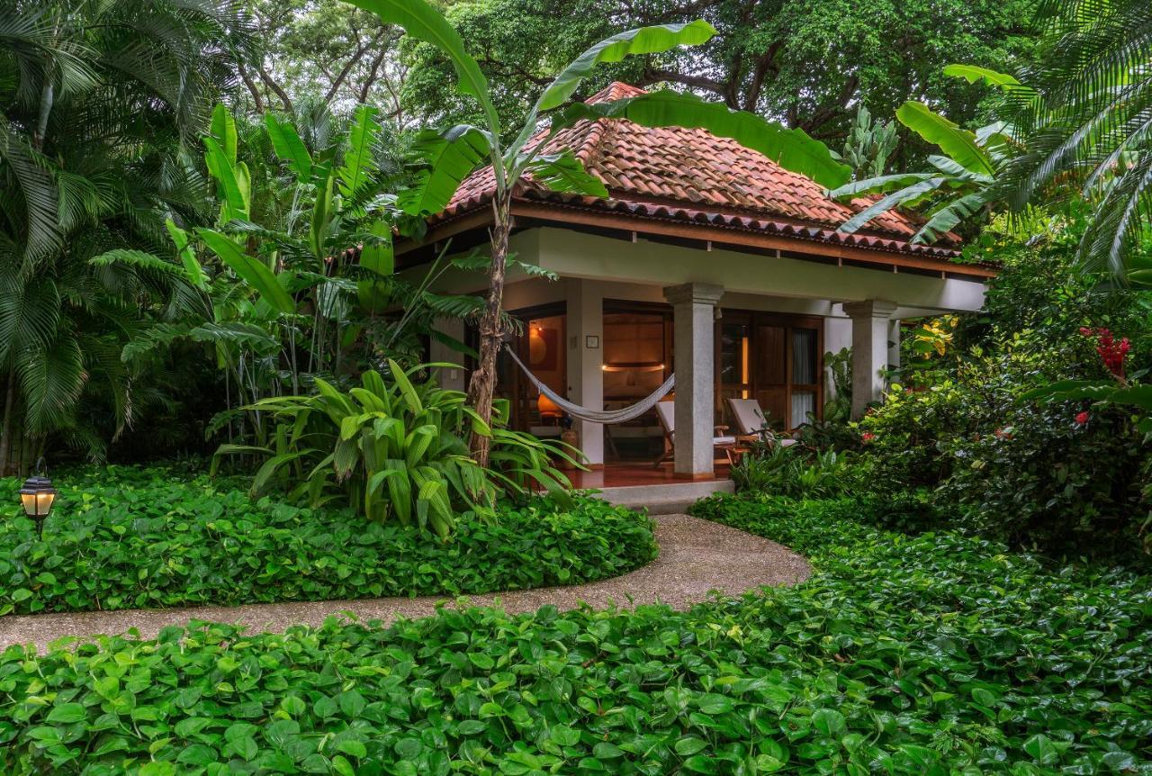 Capitan Suizo Beachfront Boutique Hotel Tamarindo Exterior photo