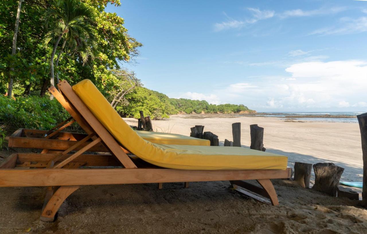 Capitan Suizo Beachfront Boutique Hotel Tamarindo Exterior photo